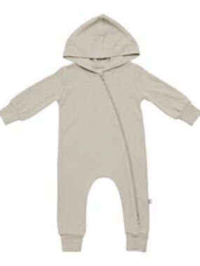 Kyte Baby Bamboo Jersey Hooded Zippered Romper in Khaki, 2T
